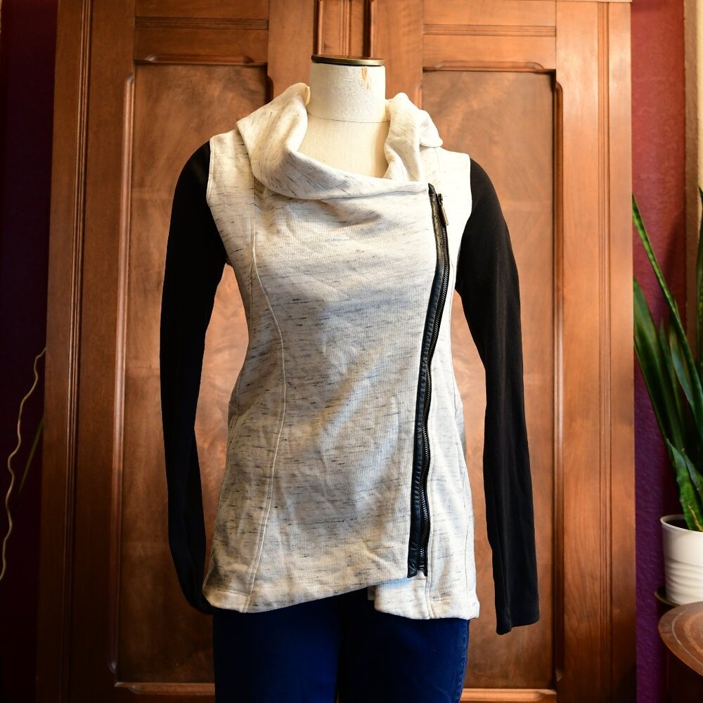 Calvin Klein Performance Black Off White Jacket Size S